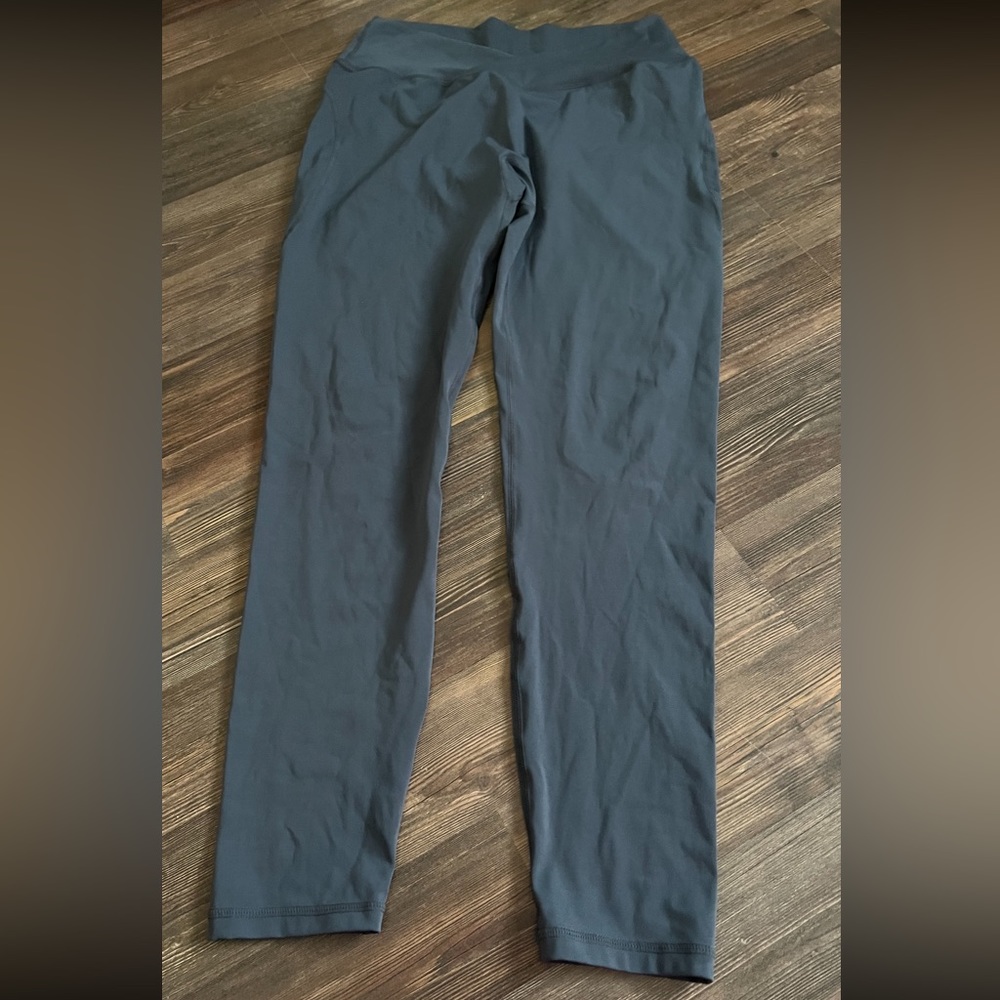 Alphalete V waistband leggings in XL